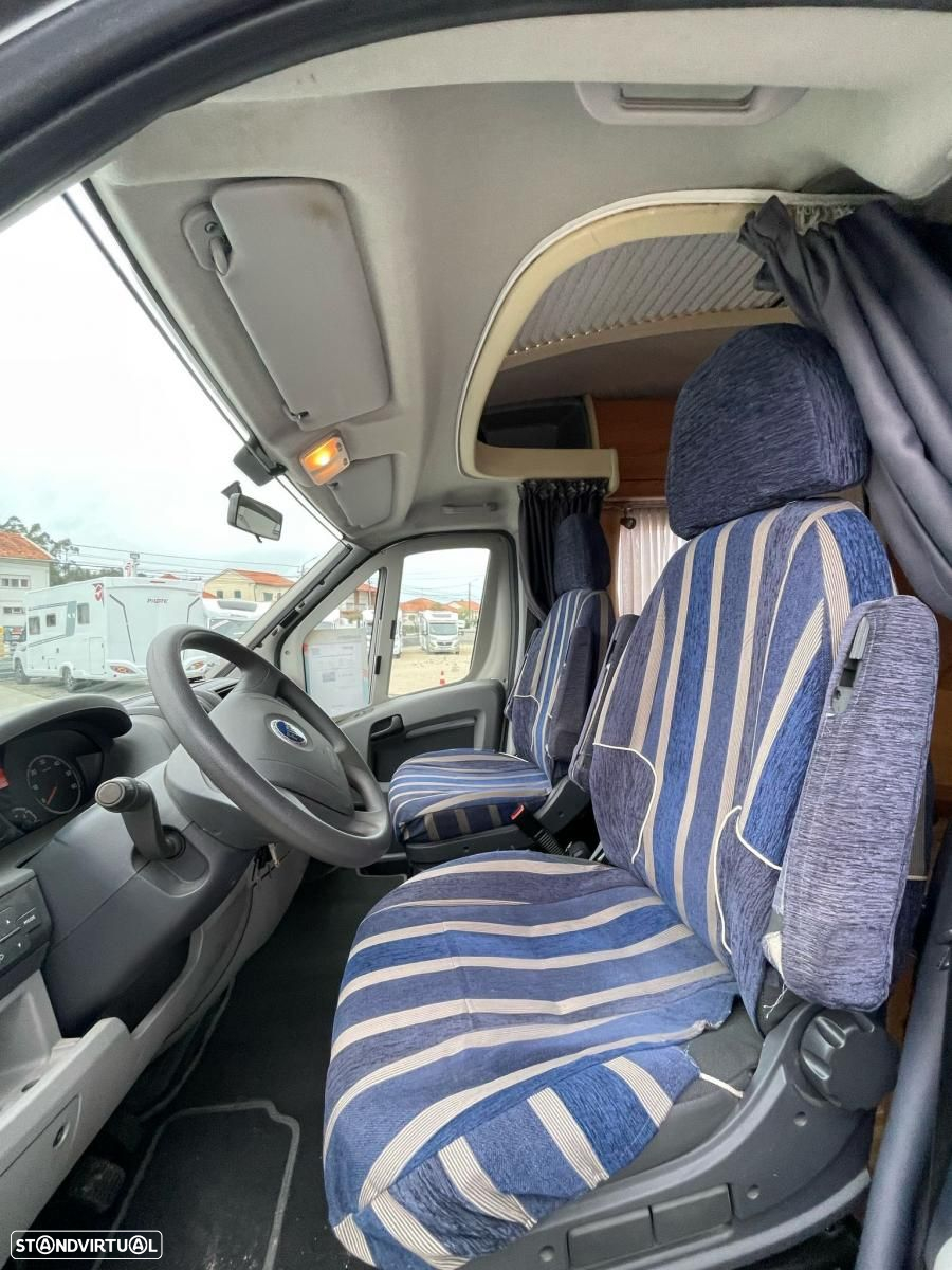 Burstner Privilége T630 cama francesa - 32
