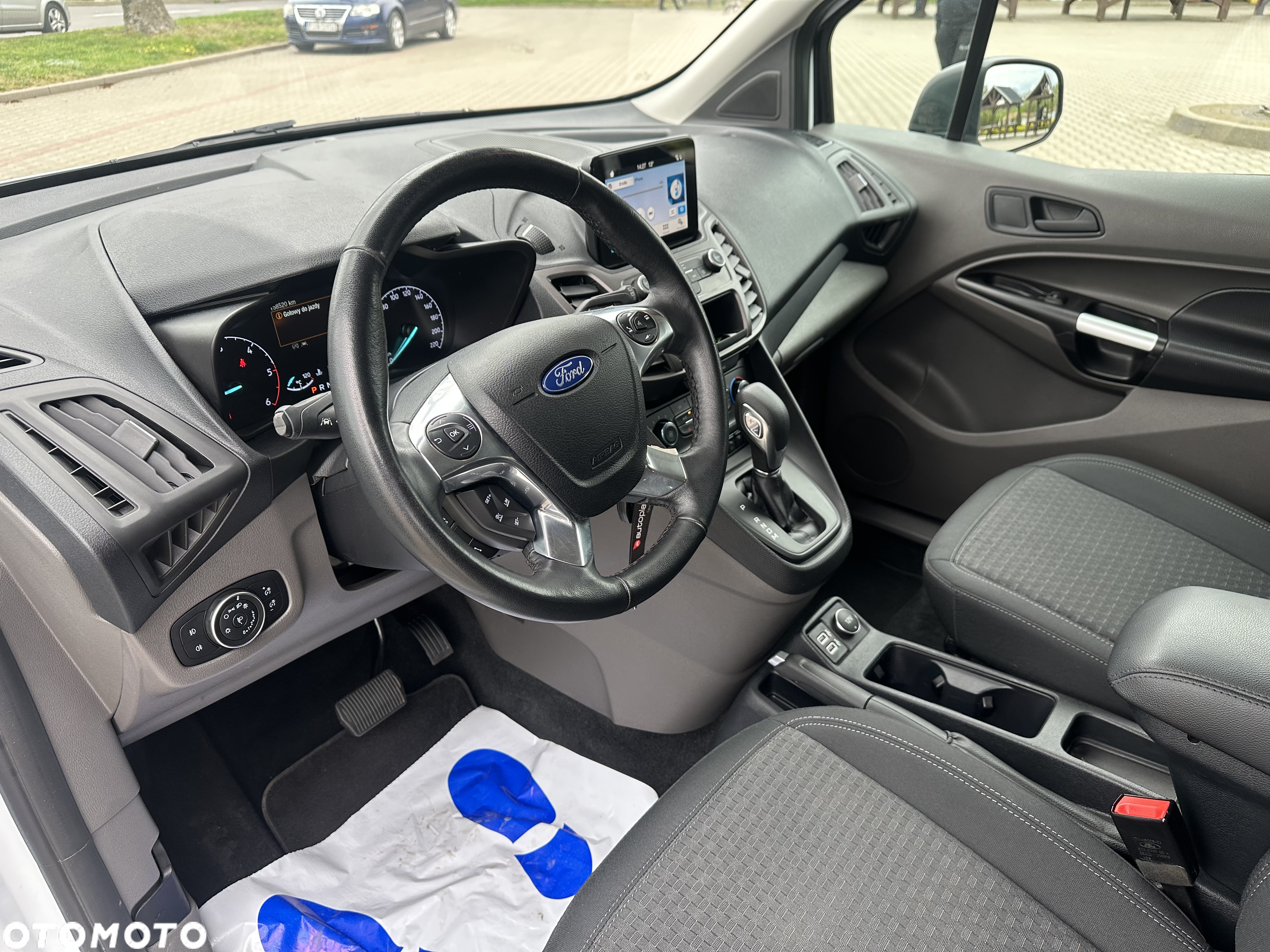 Ford Transit Connect - 9
