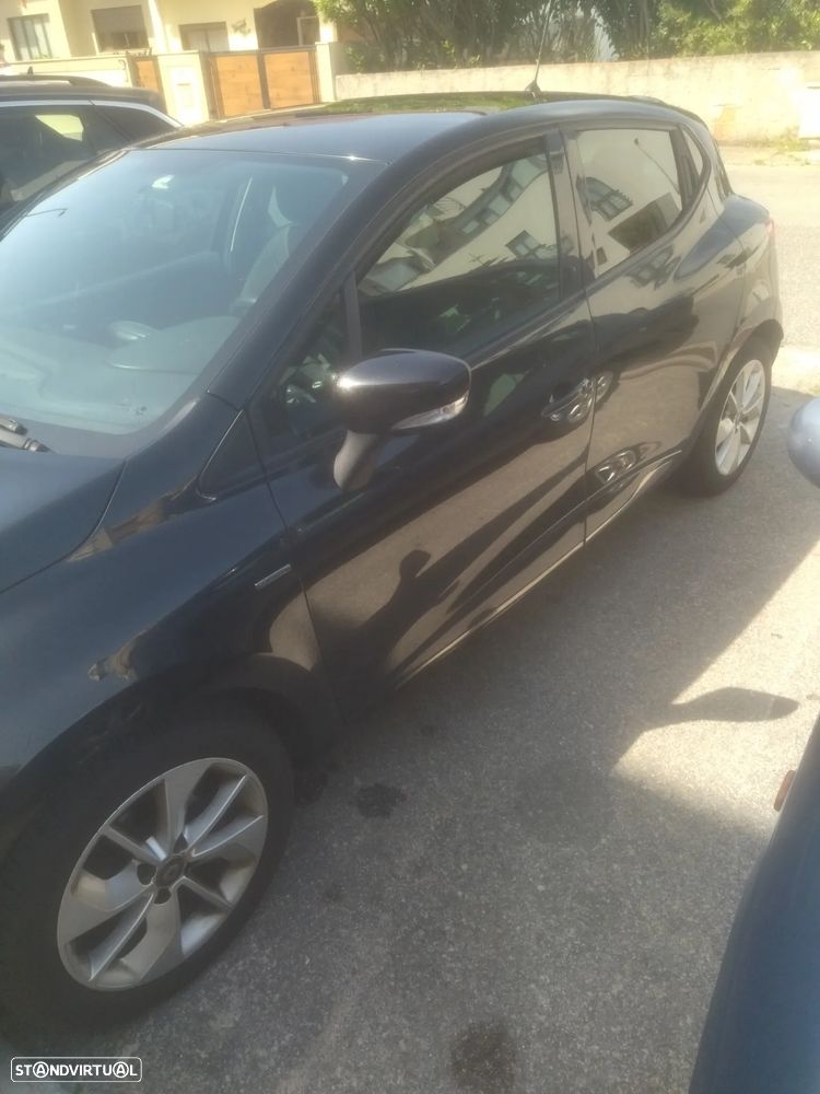 Renault Clio 0.9 TCe Limited - 4
