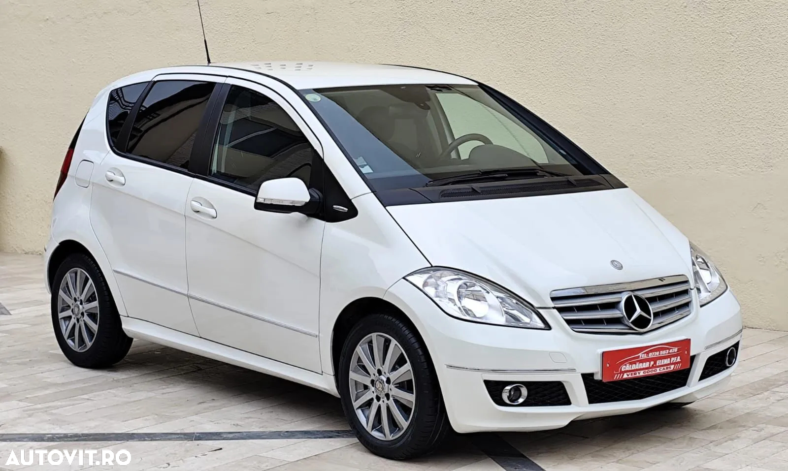 Mercedes-Benz A - 12