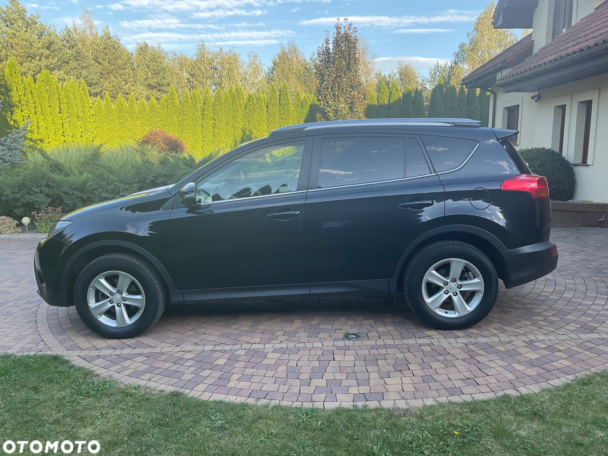 Toyota RAV4 - 7