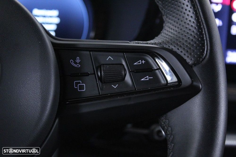 Alfa Romeo Tonale 1.5 Hybrid Sprint - 24