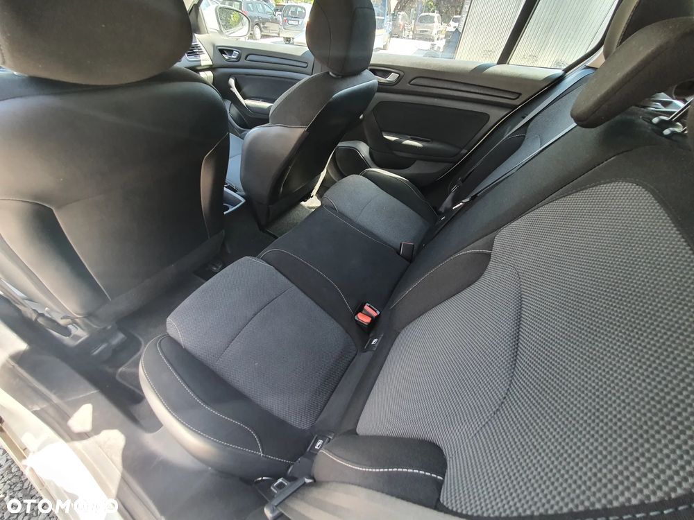 Renault Megane - 10