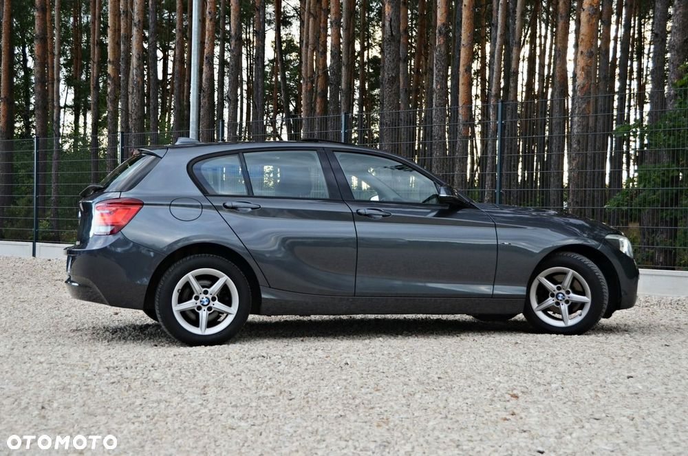 BMW Seria 1 - 25