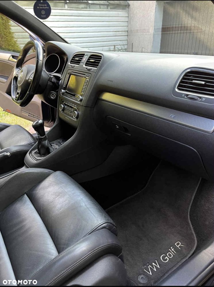Volkswagen Golf - 29