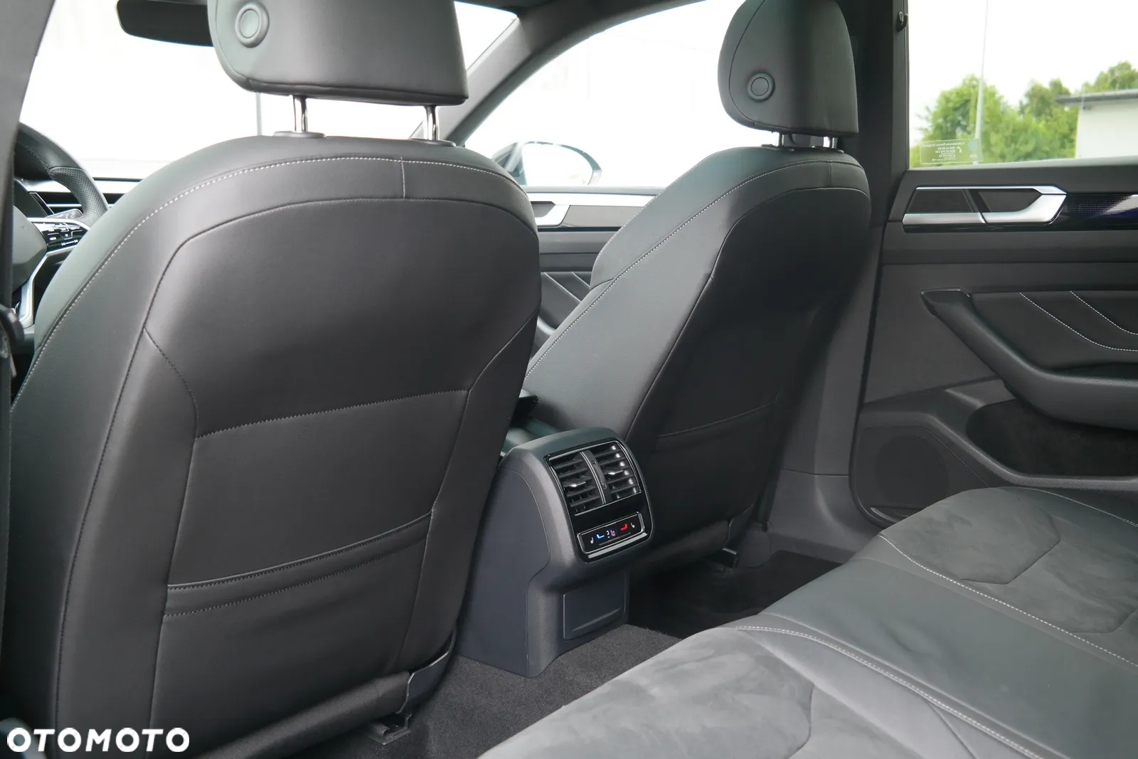 Volkswagen Arteon 2.0 TSI R-Line DSG - 8
