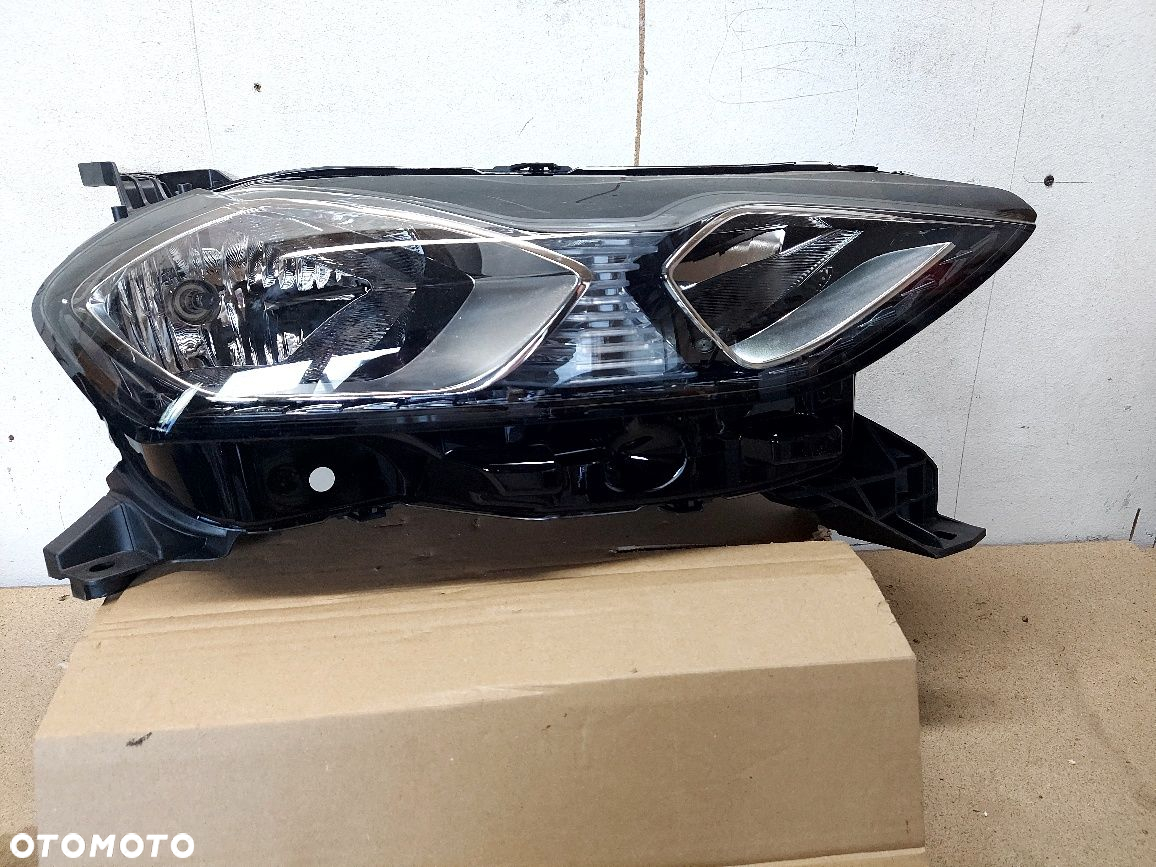 Lampa lewa prawa CITROEN DS3 CROSSBACK zwykła  oryginalna EUROPA - 2