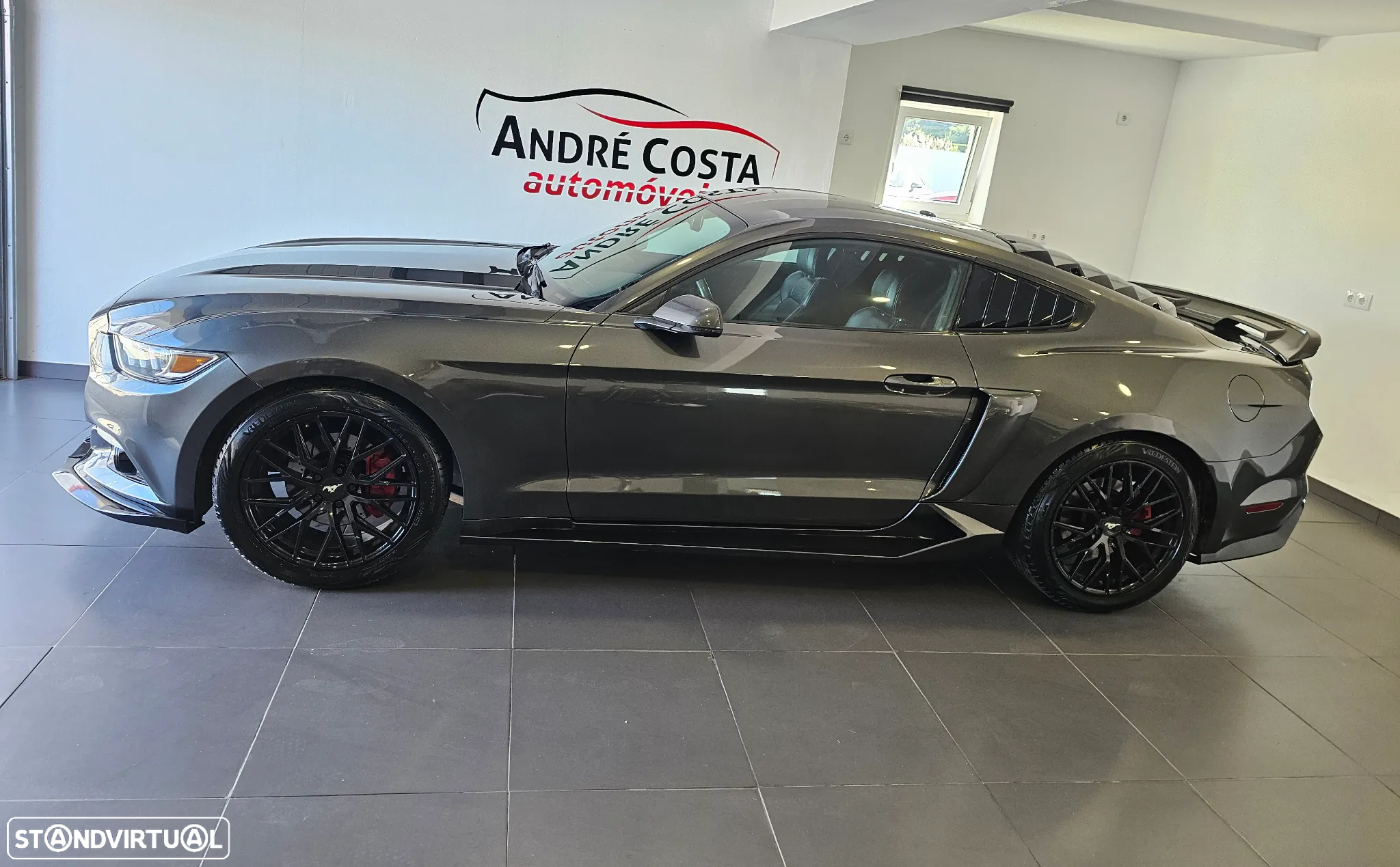 Ford Mustang 2.3i EcoBoost Aut. - 5