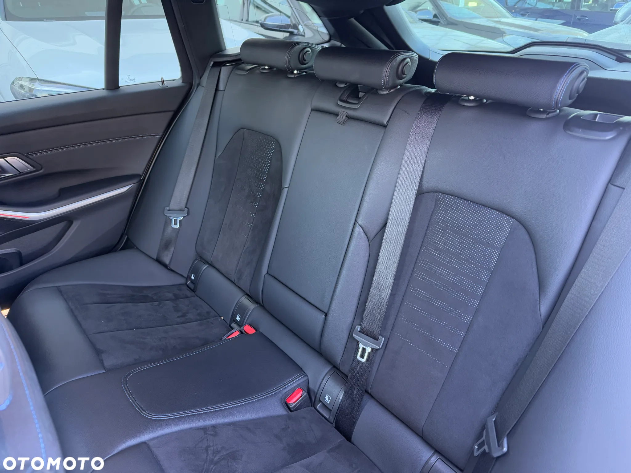 BMW Seria 3 320d xDrive M Sport sport - 24