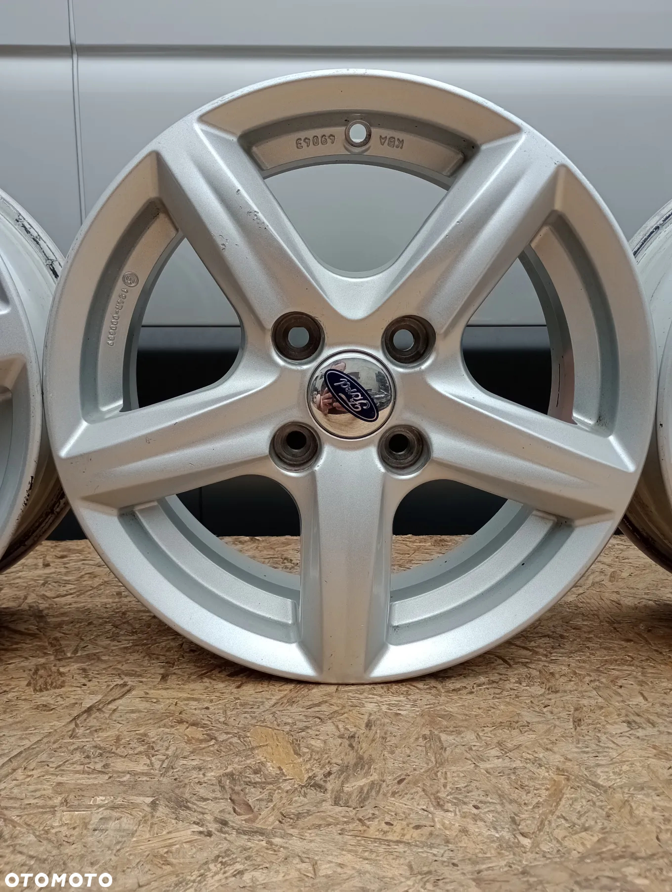 FELGI ALUMINIOWE 4x108 R15 6J ET37,5 FORD B-MAX ECOSPORT FIESTA FOCUS FUSION KA+ - 4