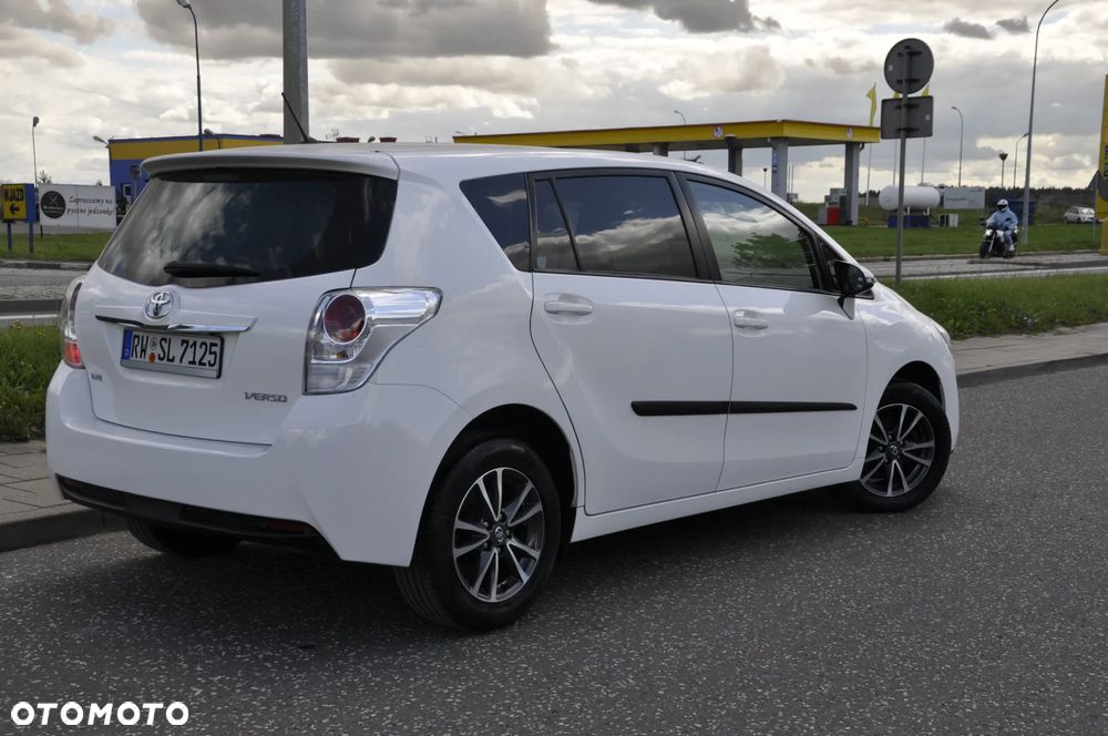 Toyota Verso 1.8 Prestige MS - 22
