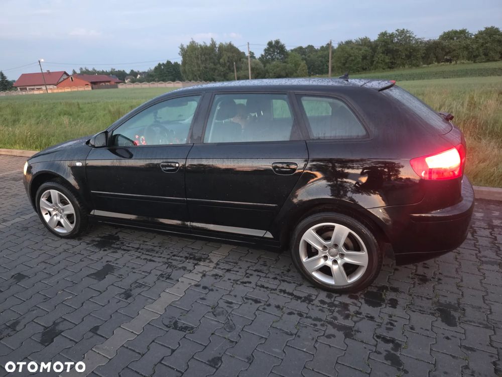 Audi A3 Sportback 1.9 TDI Ambiente - 3