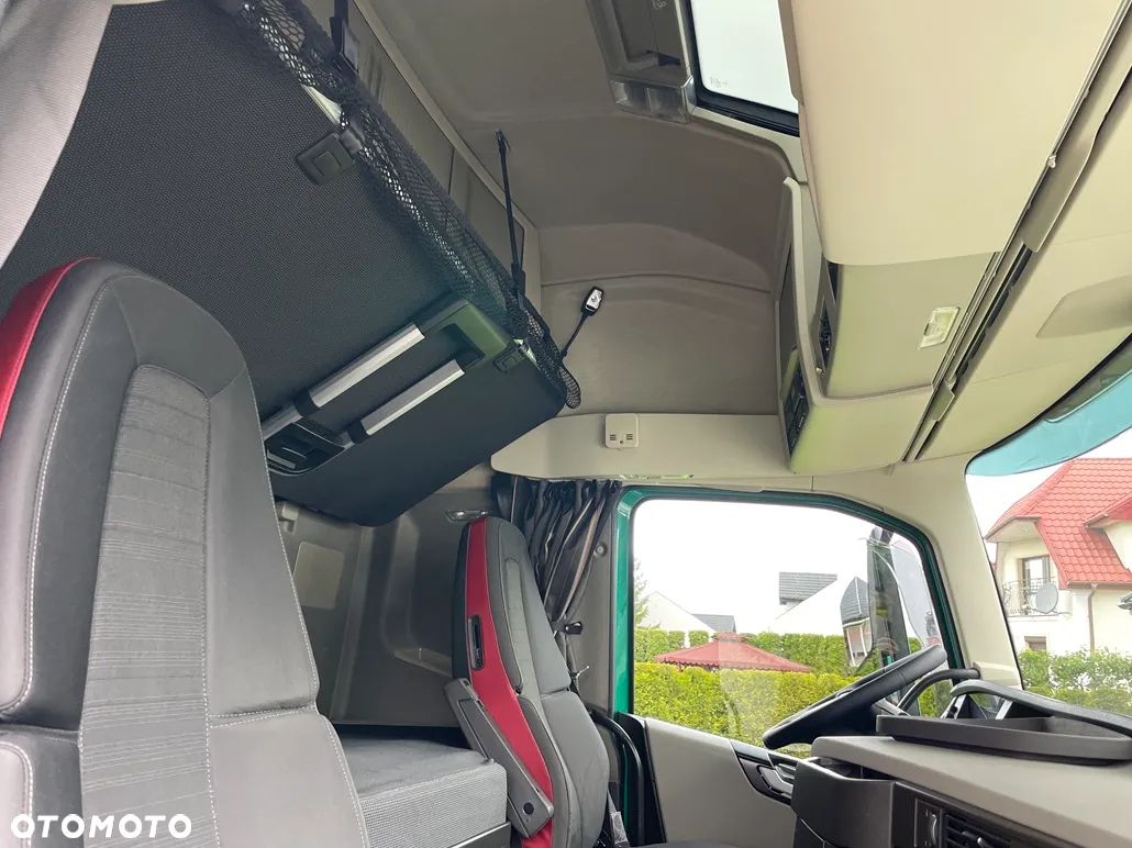 Volvo FH4 500XXL**2018/19**STANDARD**SALON POLSKA** - 21