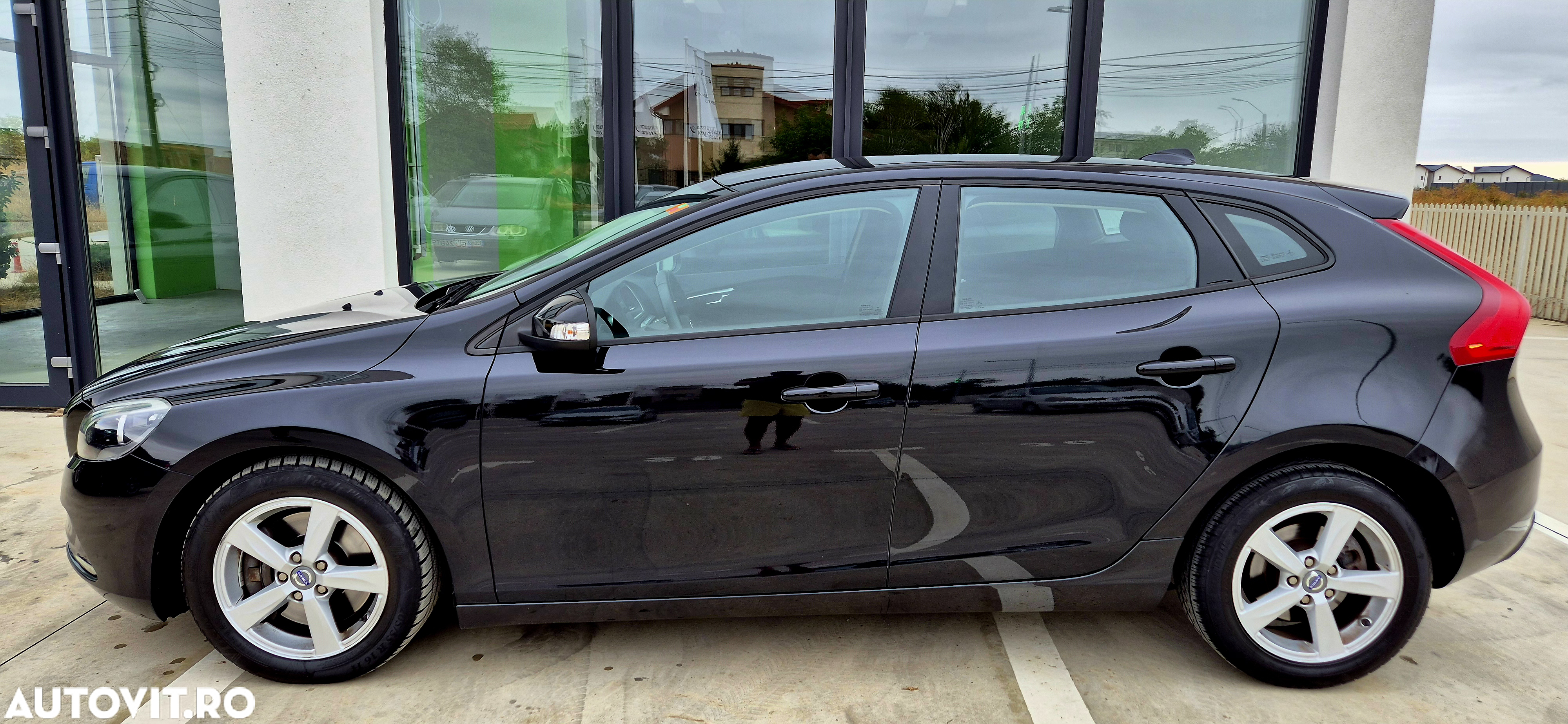 Volvo V40 D4 Momentum - 2