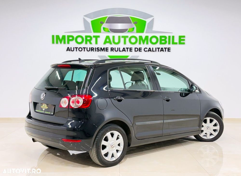 Volkswagen Golf Plus - 12