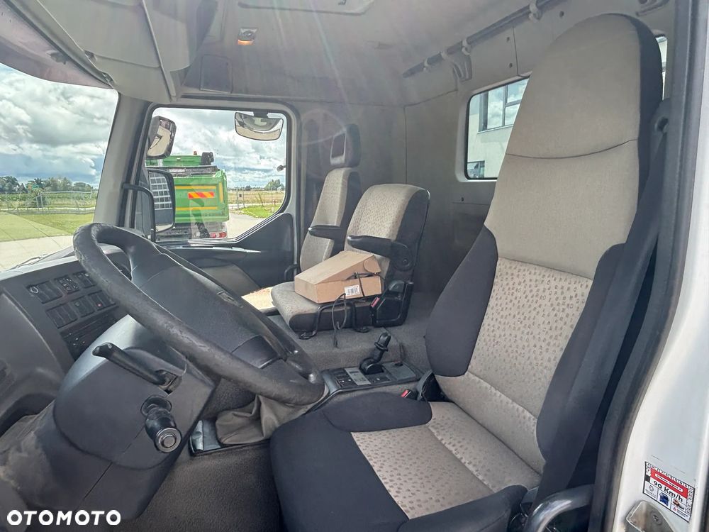 Renault PREMIUM LANDER 4x2 320 KM z HDS FASSI F130 z 5i6 funkcją z sterowaniem radiowym, wywrotka z hydroburtą na 2 siłowniki , resorowe zawieszenie , 3 osobowy, do wiertnicy , brukarstwo , budowa dróg itd - 23