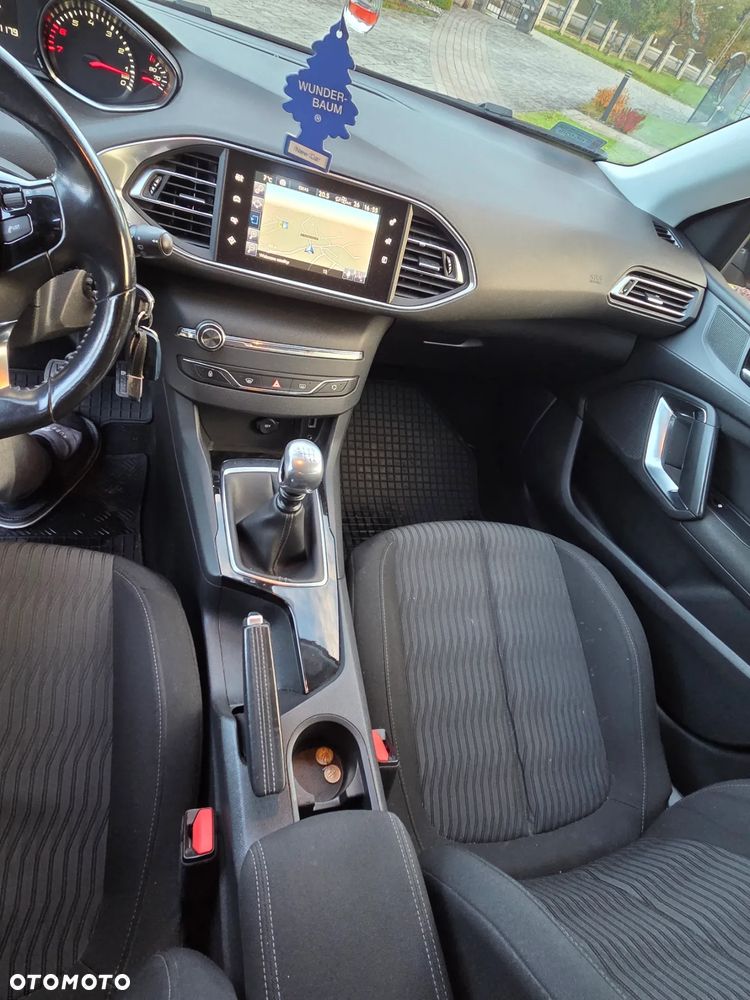 Peugeot 308 1.6 THP Active - 10