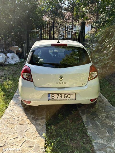 Renault Clio 1.5 dCi 75 Expression - 10