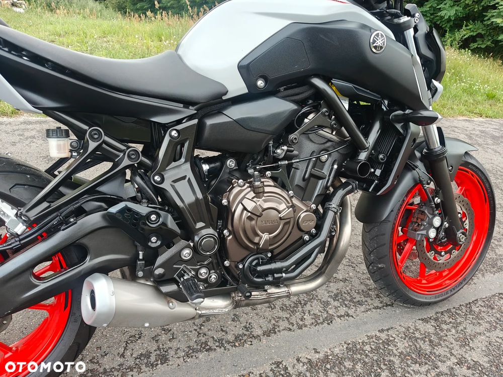 Yamaha MT - 17