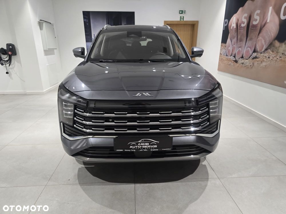JAC JS8 - 15