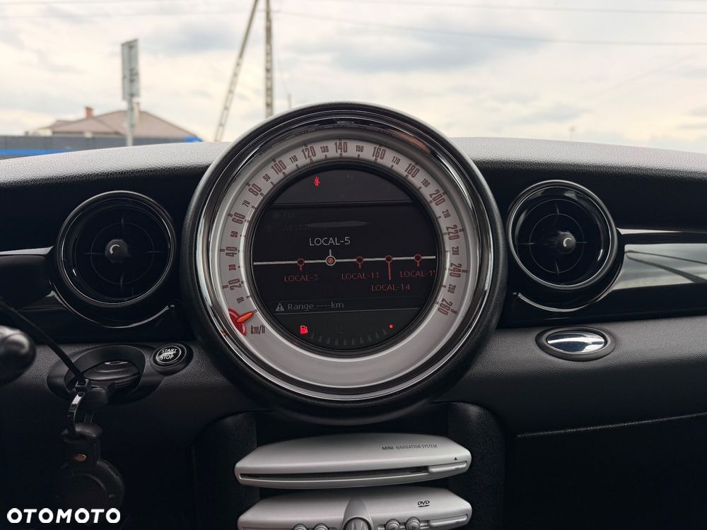 MINI Cooper S 50 Camden - 15