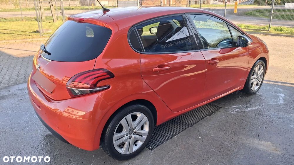 Peugeot 208 1.2 PureTech Style - 4