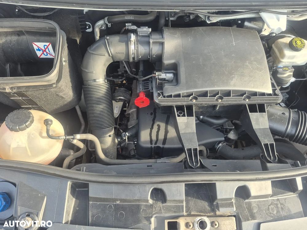 Mercedes-Benz SPRINTER - 13