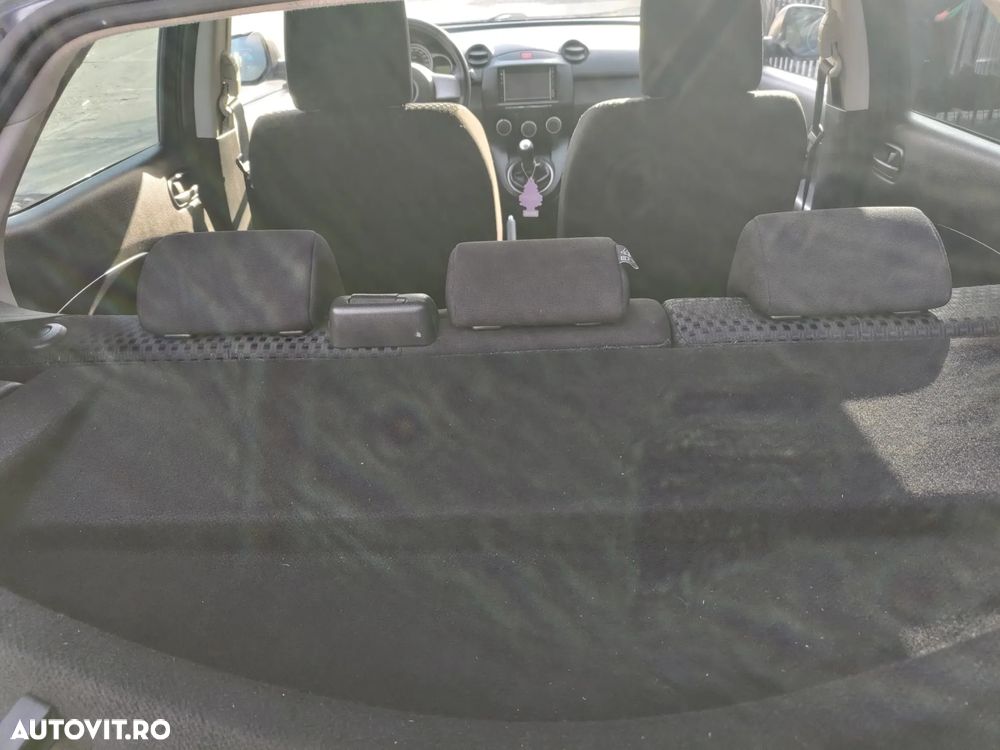 Mazda 2 1.3i TE - 18