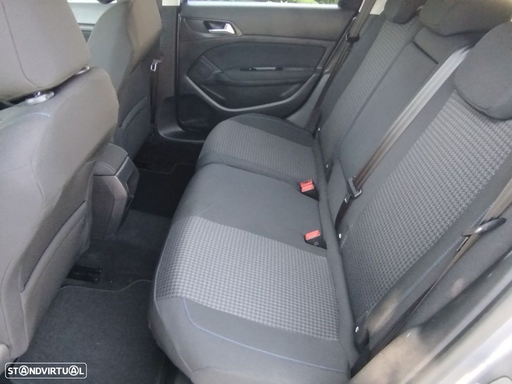 Peugeot 308 SW 1.2 PureTech Style - 24