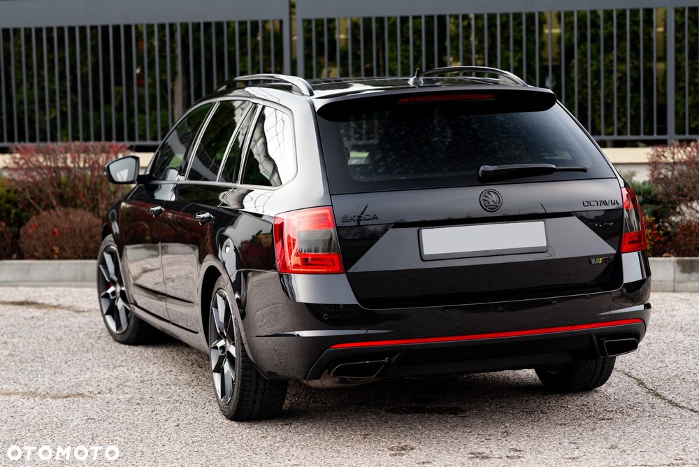 Skoda Octavia 2.0 TDI RS Challenge DSG - 14