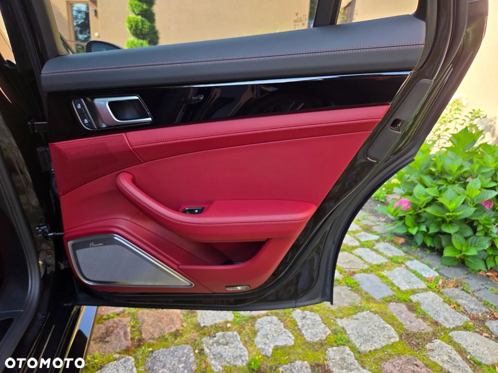 Porsche Panamera GTS - 31
