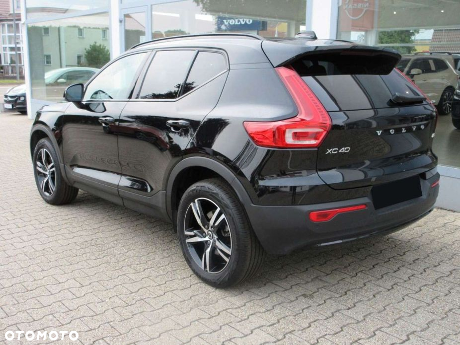 Volvo XC 40 - 3