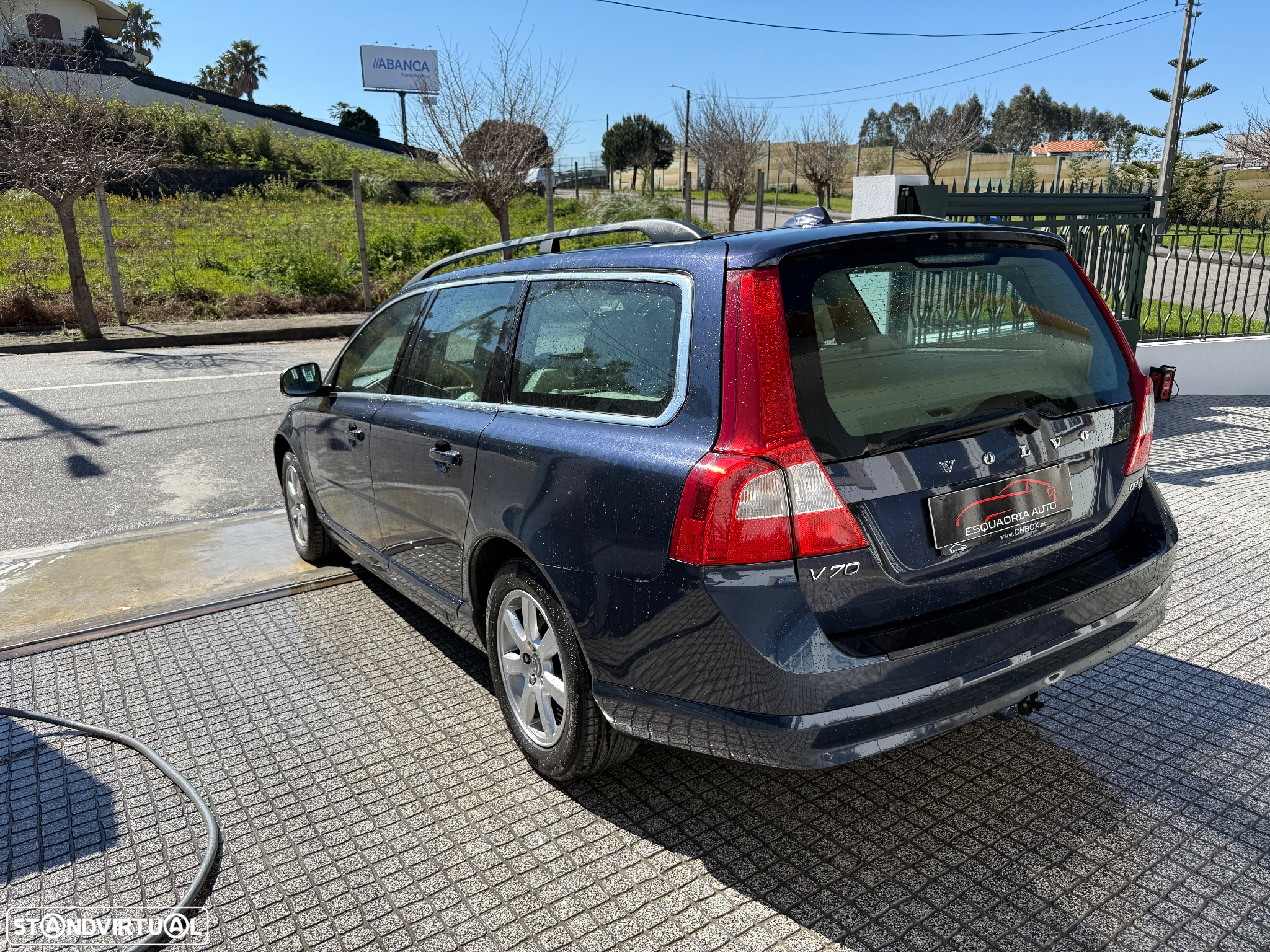 Volvo V70 1.6 D Drive Momentum - 4