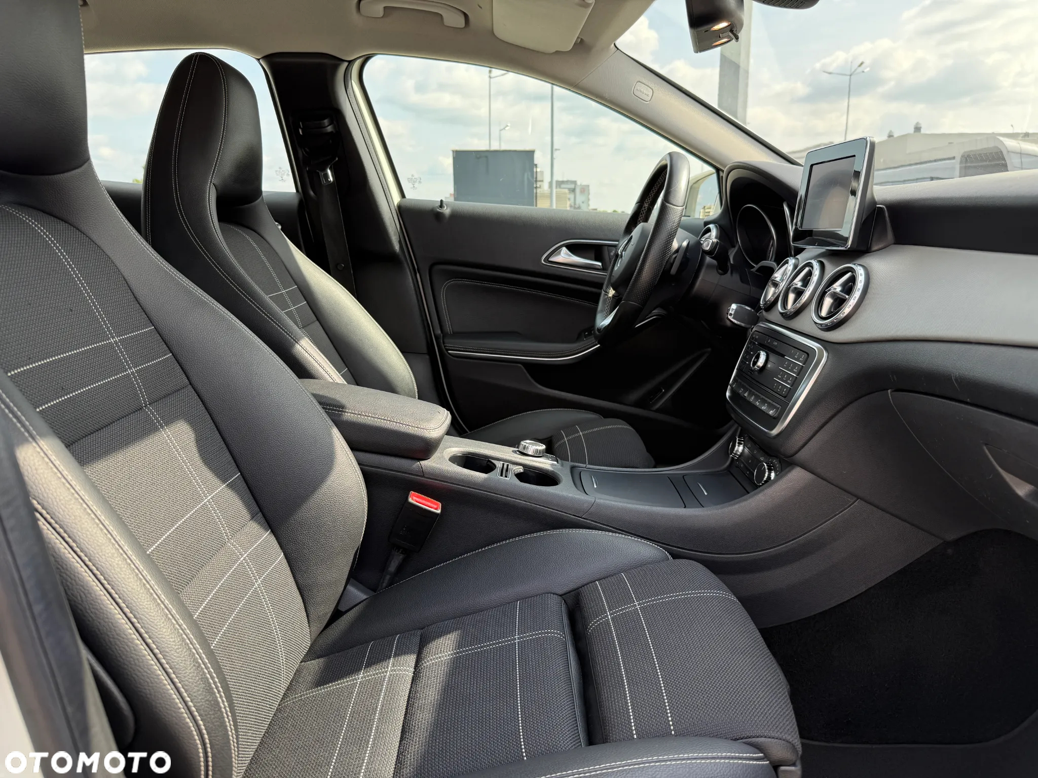 Mercedes-Benz GLA 250 4-Matic - 18