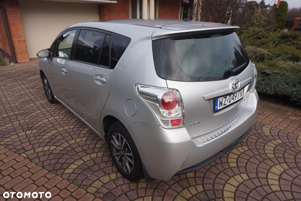 Toyota Verso 1.6 D-4D 5-Sitzer Start/Stop Executive - 4