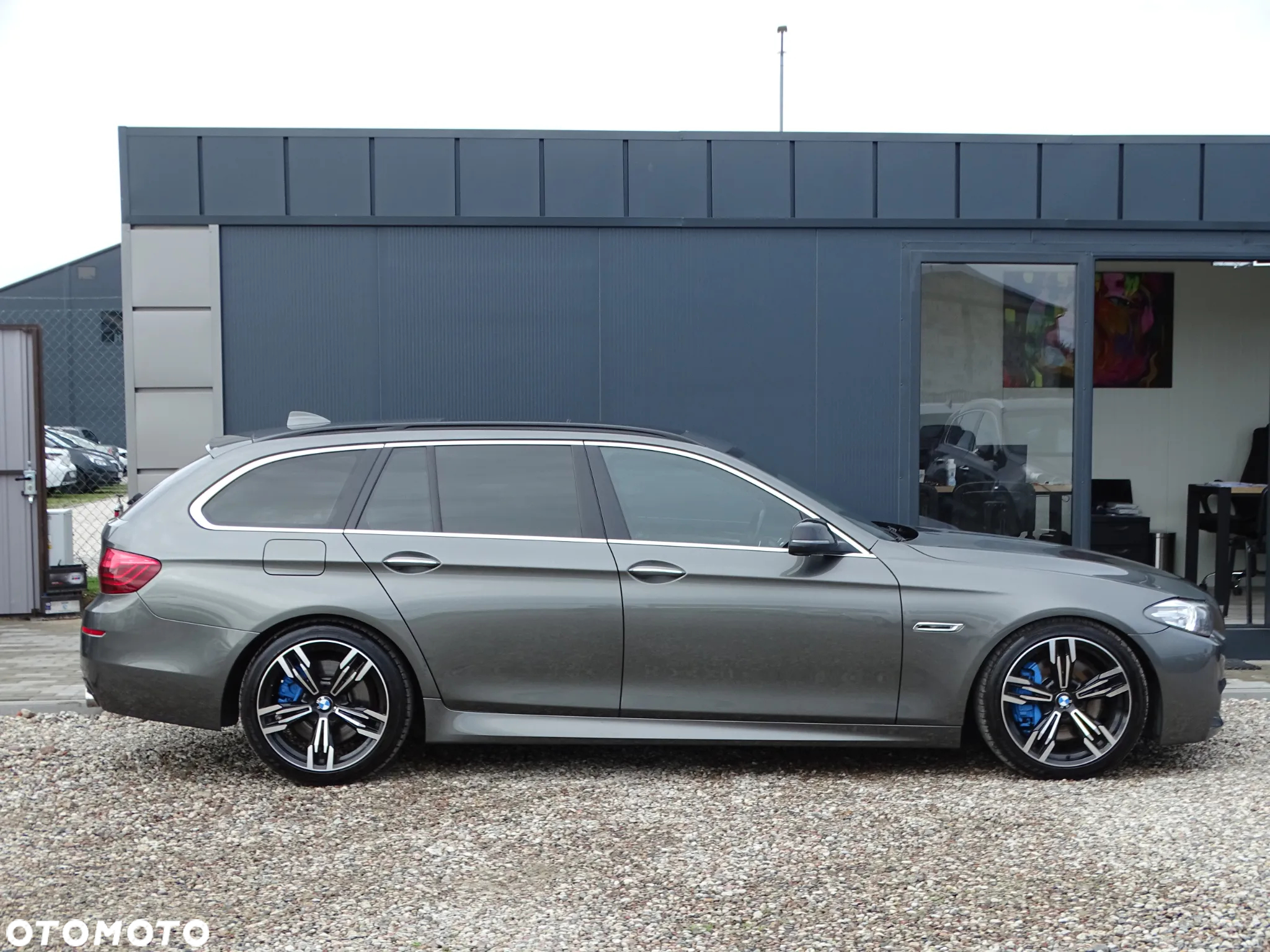BMW Seria 5 530d xDrive Touring Sport-Aut - 9