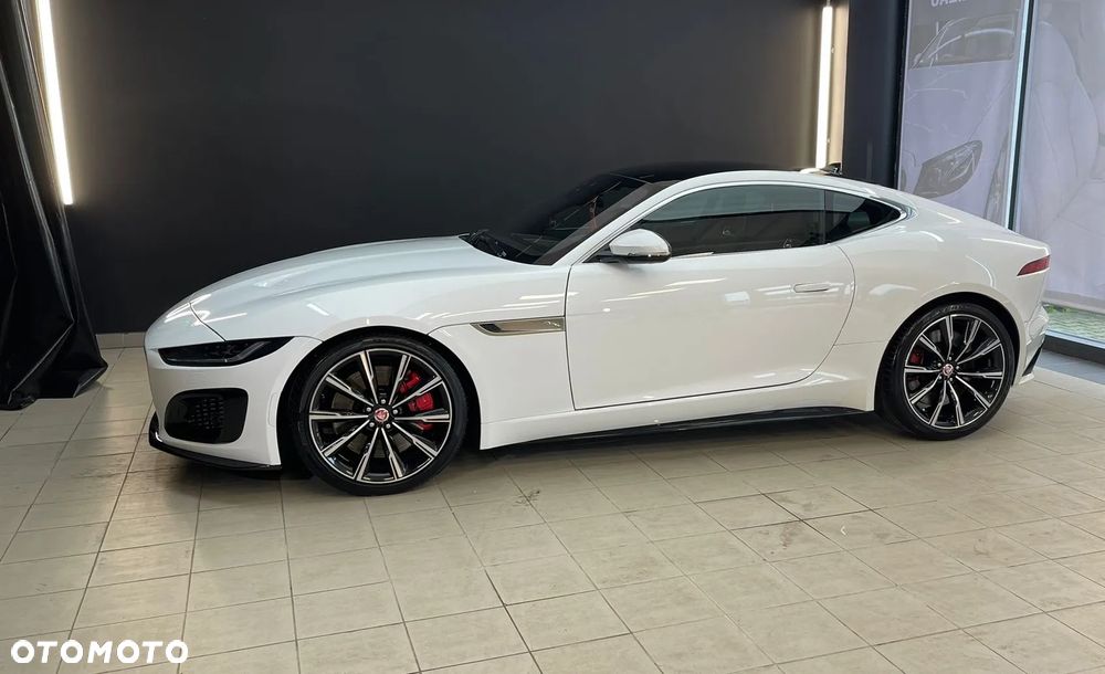 Jaguar F-Type Coupe P575 AWD R - 4