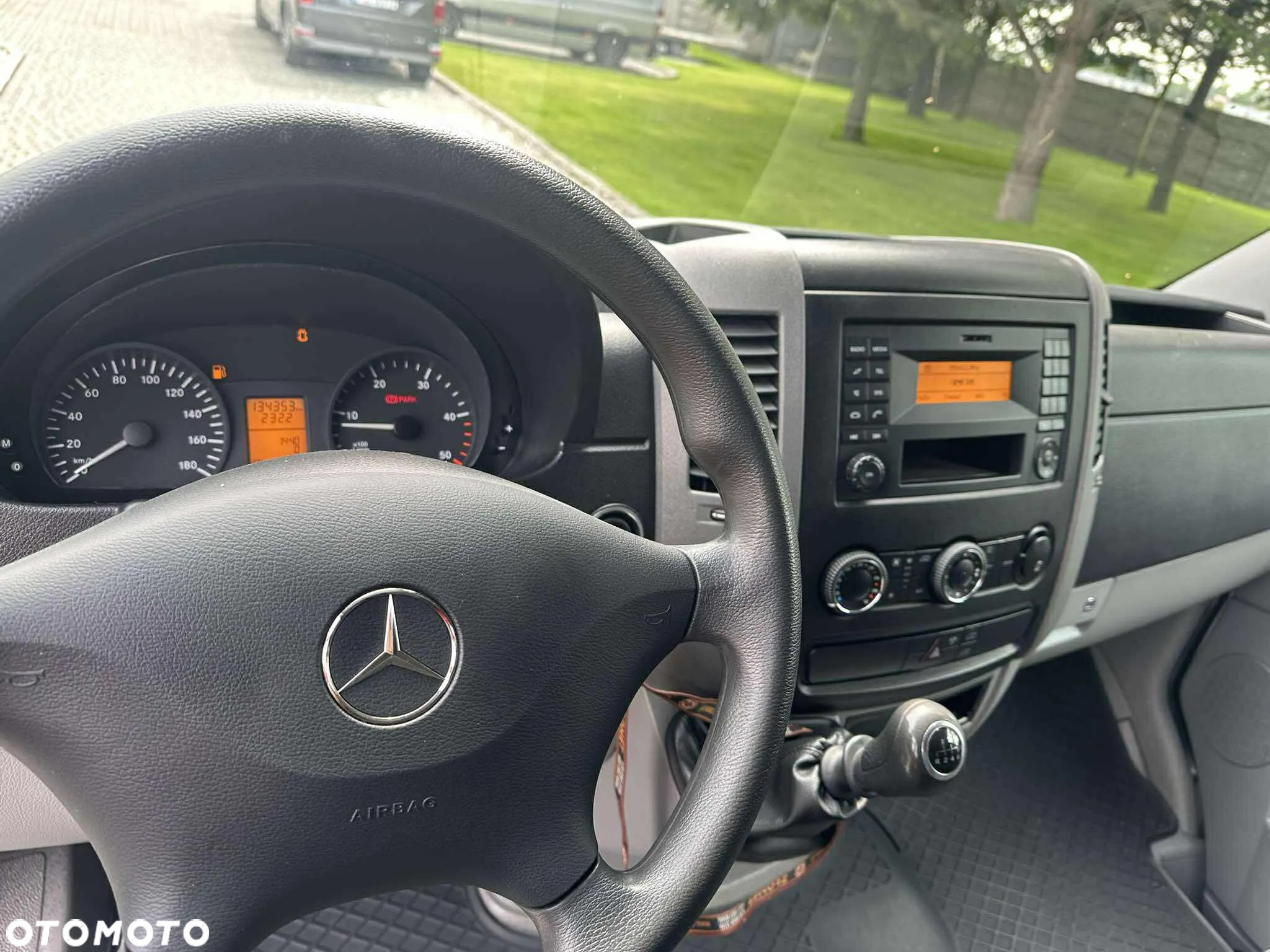 Mercedes-Benz SPRINTER - 4
