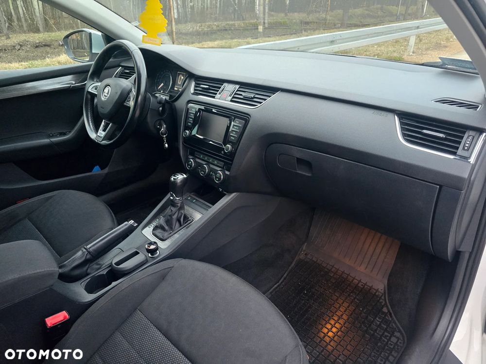 Skoda Octavia 2.0 TDI 4x4 DSG Scout - 8