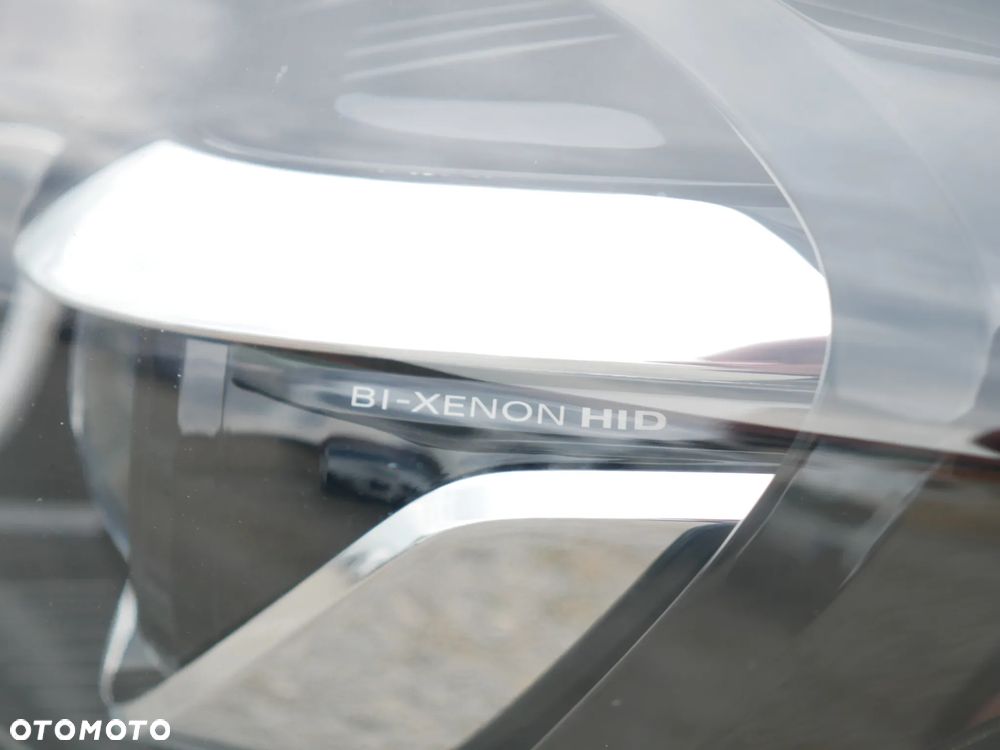 Ford Tourneo Custom 320 L2H1 VA Autm Titanium - 13