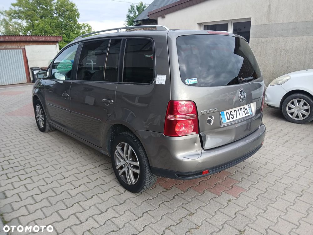Volkswagen Touran 1.9 TDI Highline - 7