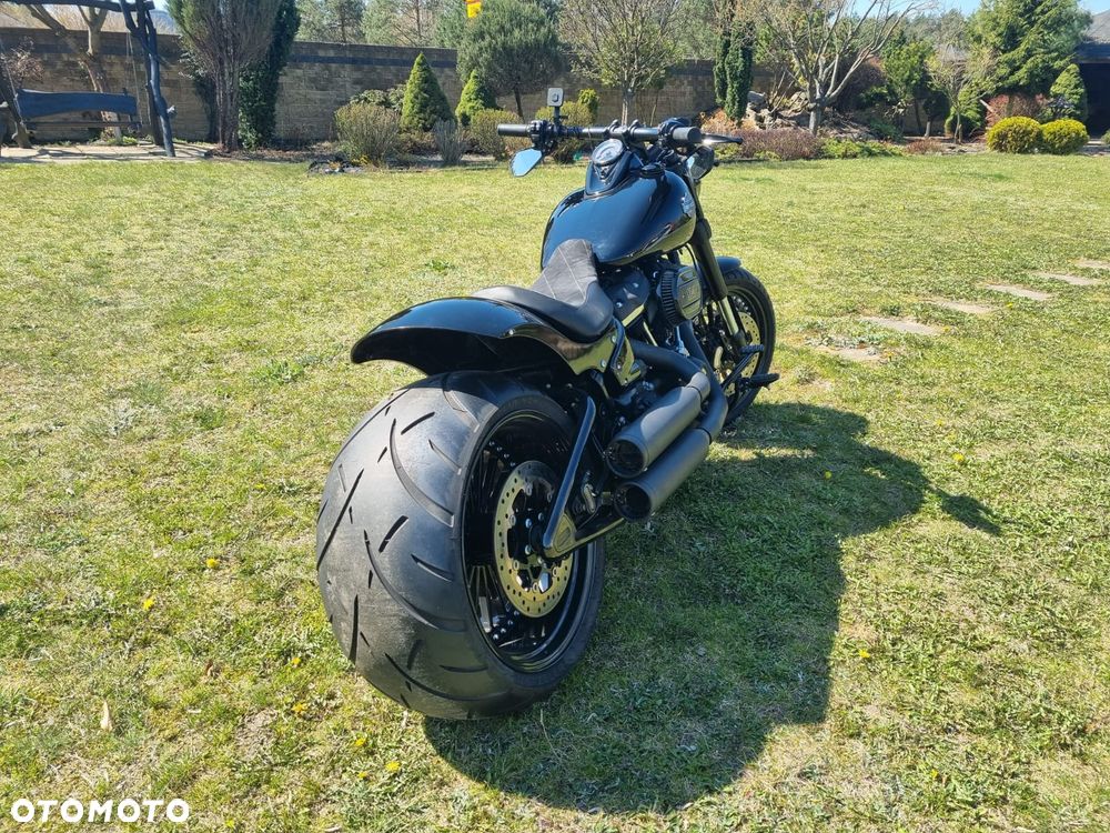 Harley-Davidson Dyna Fat Bob - 4