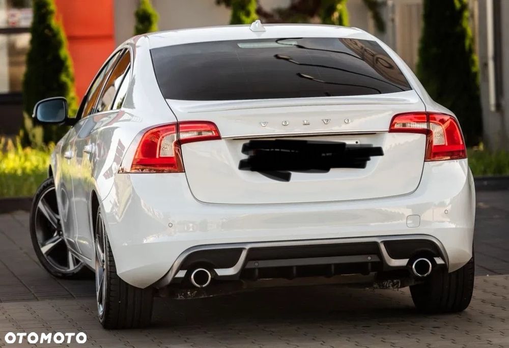 Volvo S60 T4 R-Design - 5