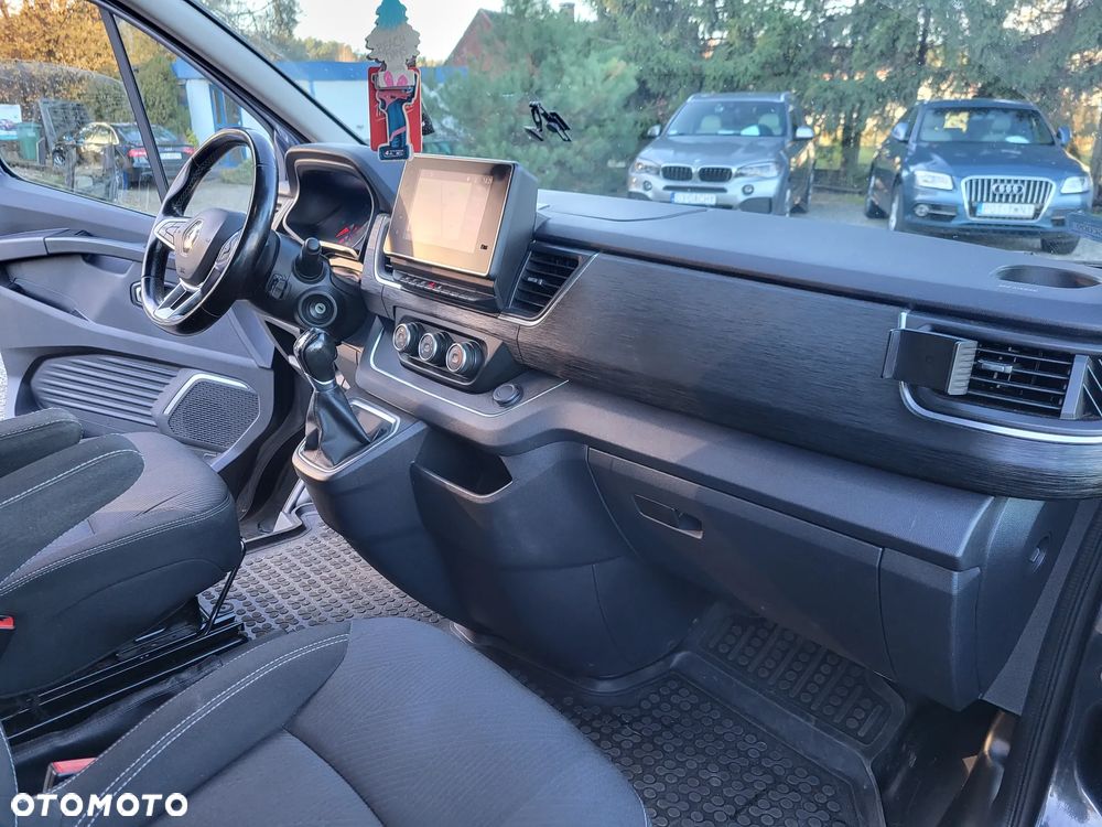Renault Trafic SpaceClass 2.0 dCi - 10