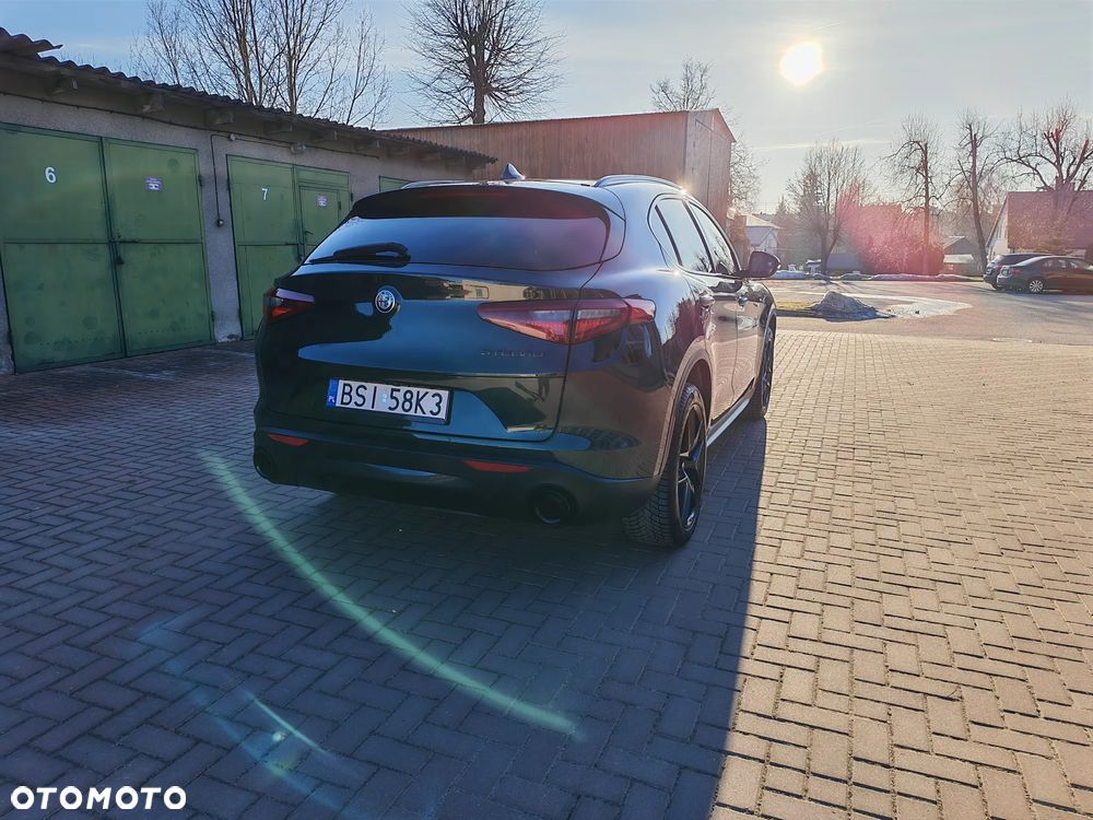 Alfa Romeo Stelvio - 3