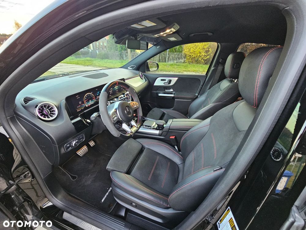 Mercedes-Benz GLA - 19