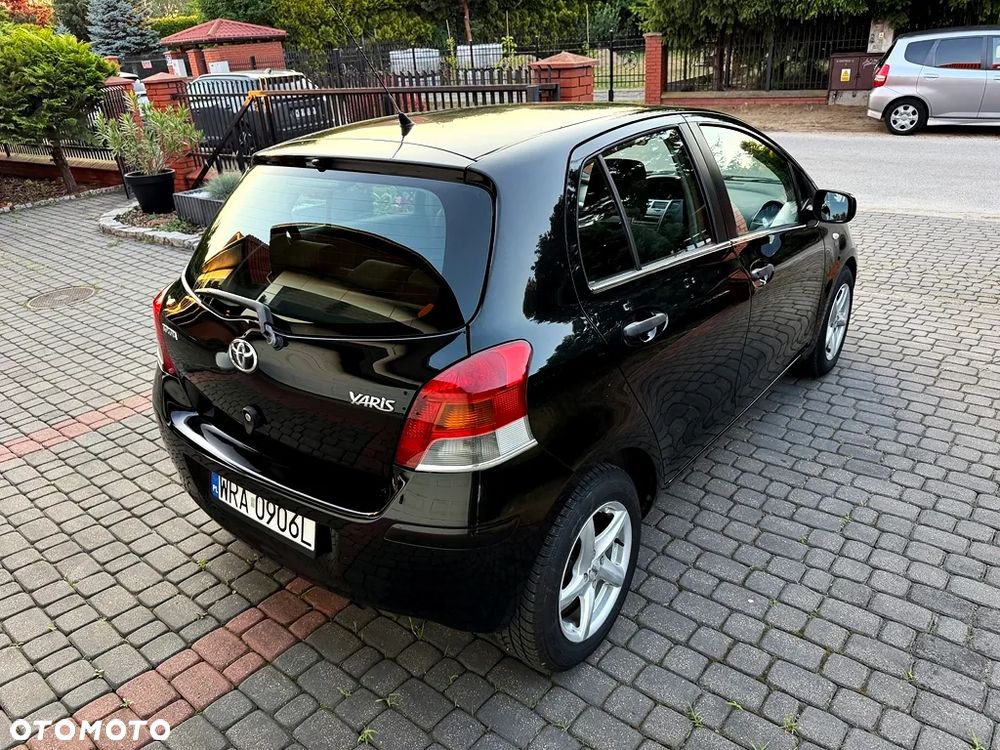 Toyota Yaris 1.33 Luna - 11