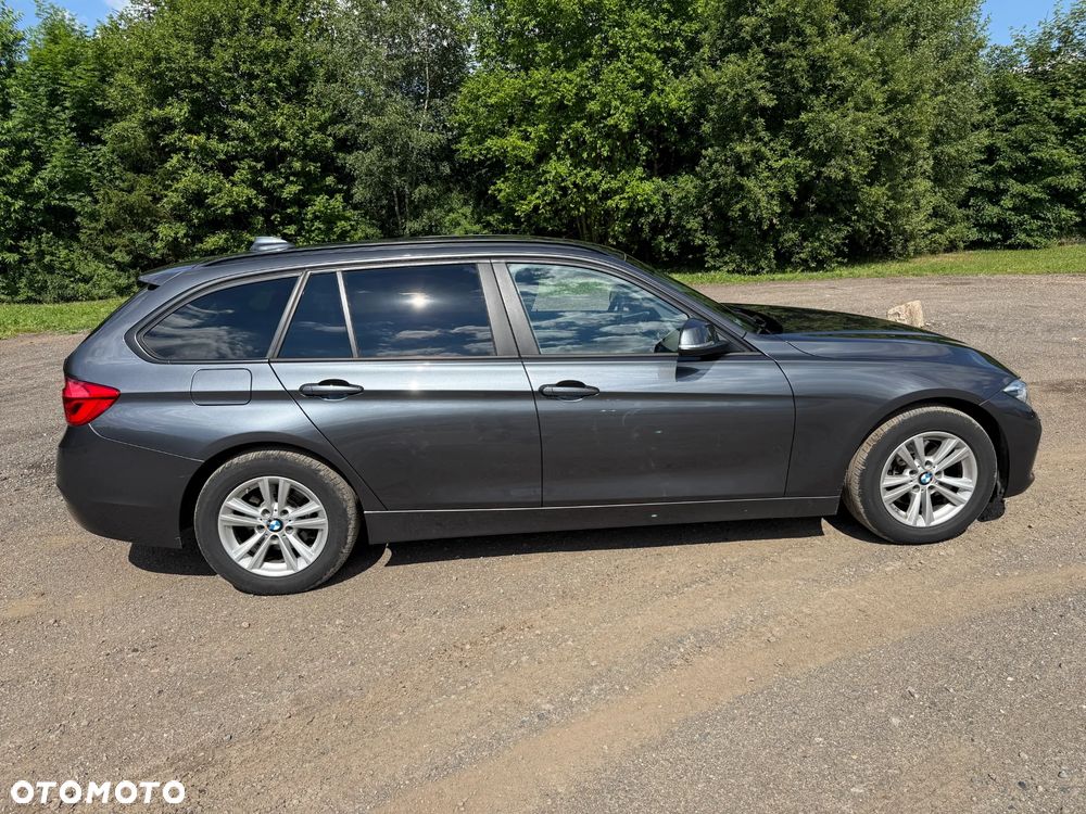 BMW Seria 3 320d xDrive Luxury Line - 7