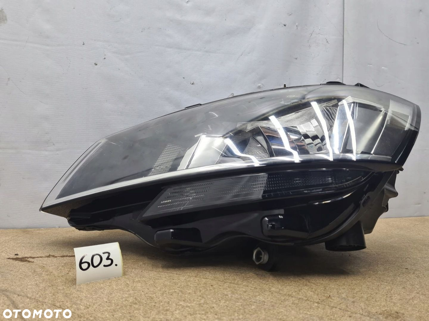 VW TRANSPORTER T6 LIFT LAMPA LEWA PRZÓD PRZEDNIA - 10