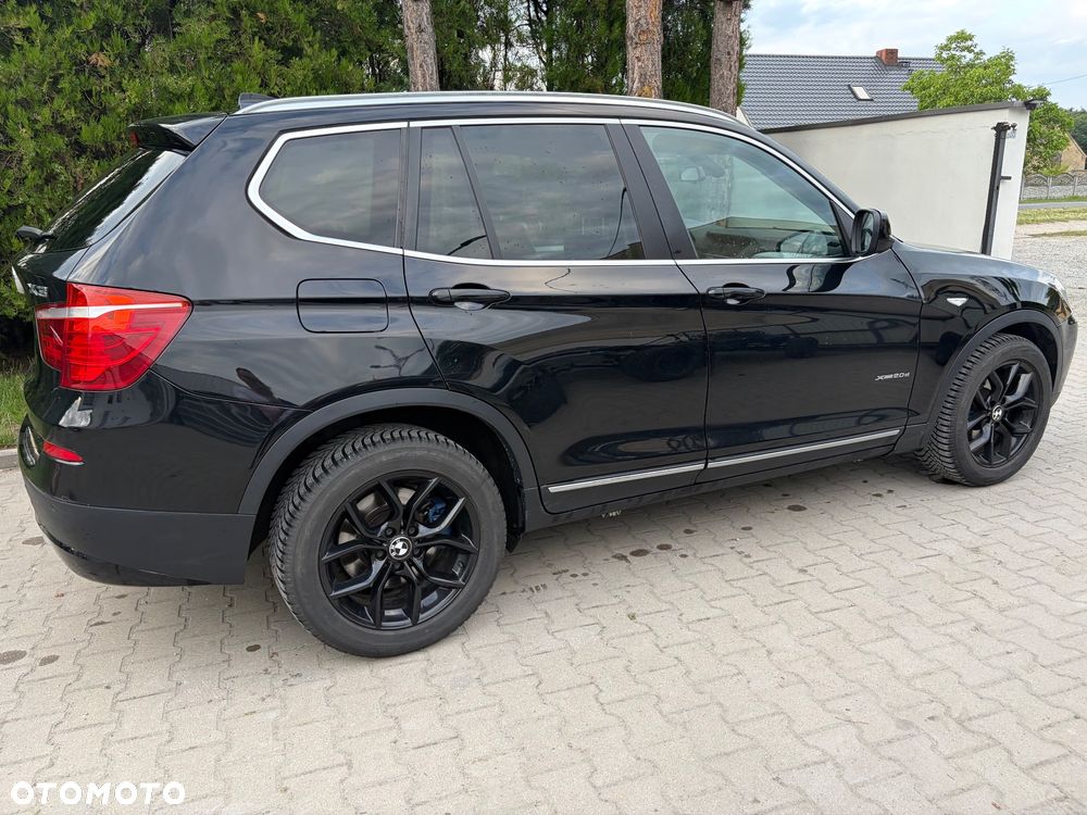 BMW X3 xDrive20d - 16